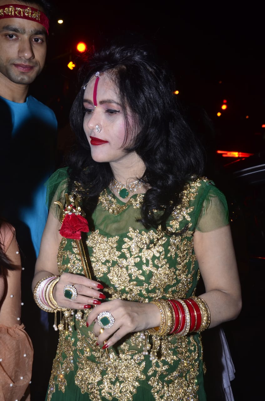847px x 1280px - Is Radhe Maa in competition with Salman Khan? - Bollywood Couch