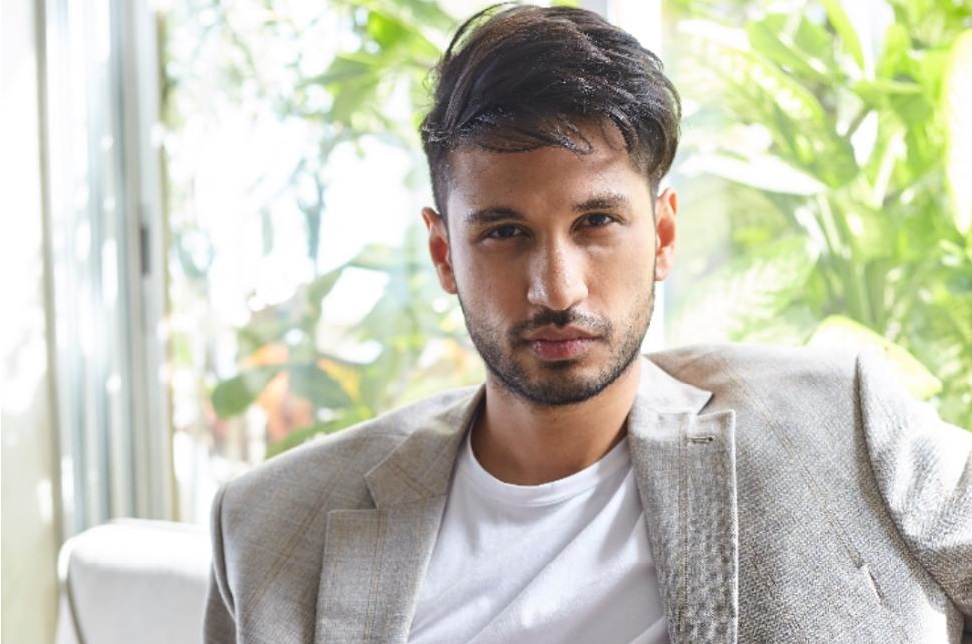 Arjun Kanungo's 'Woh Baarishein' Crossed 19 Million Views On YouTube! Bollywood Couch Arjun Kanungo's 'Woh Baarishein' Crossed 19 Million Views On YouTube! Bollywood Couch
