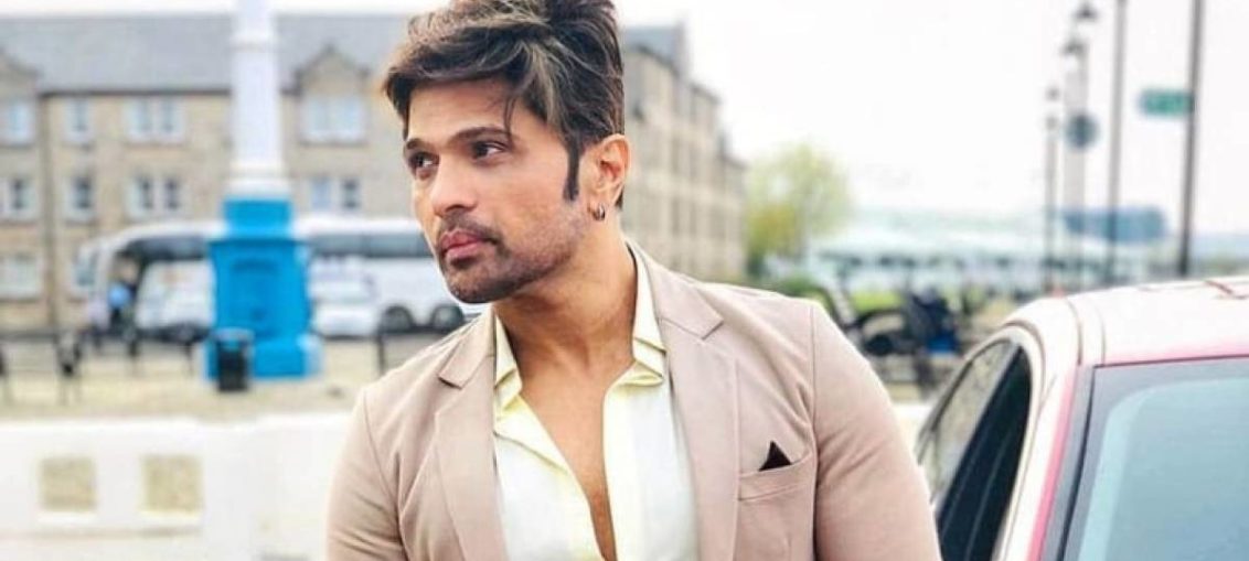 Himesh Reshammiya on car accident