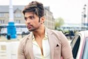 Himesh Reshammiya on car accident