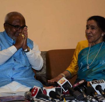 Music Icon Asha Bhosle to receive Swami Ratna Award