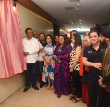 Celebs at inauguration of Sangeeta Babani’s mixed media art