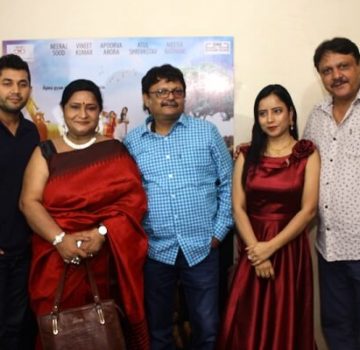 Cast of Yahan Sabhi Gyani Hain