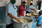 Sadaa Sayed and PETA India Donate Vegan Biryani to Hundreds at Mumbai Orphanages