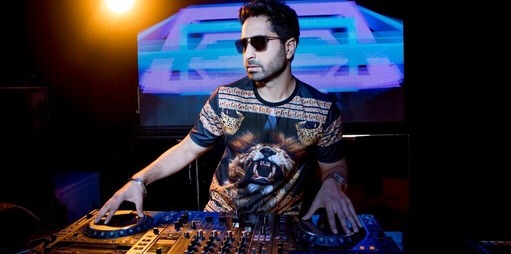 DJ Khushi BurjKhalifa