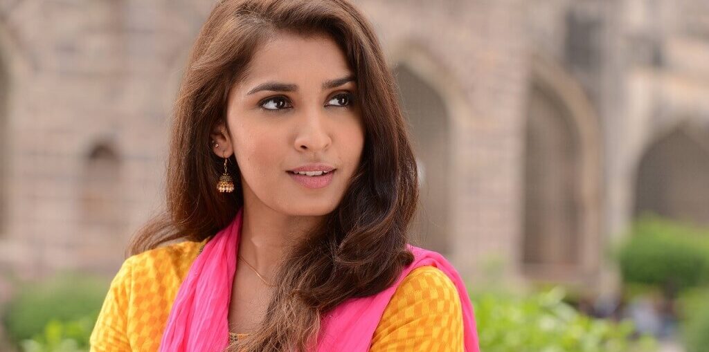Jahnavi Dhanrajgir to debut in Bolo Hau