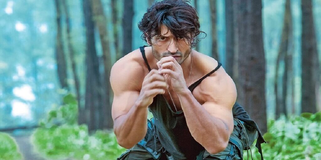 I Train Like Vidyut Jammwal T-shirts