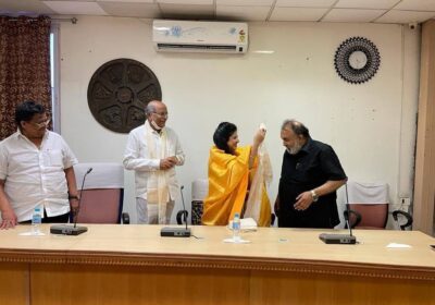 Smt. Pooja Sharma attended a meeting at the South Indian Film Chamber of Commerce (SIFCC) Building (3)
