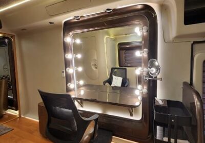 Bollywood actress luxury vanity van (6)