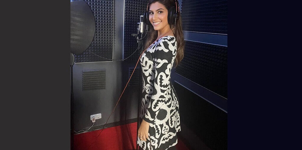 Elnaaz Norouzi debut single