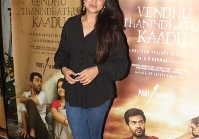 Bollywood actors at thr Screening of Vendhu Thanindhathu Kaadu in Mumbai (4)