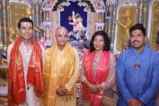 Randeep Hooda visits Shrimant Bhausaheb Rangari Ganpati