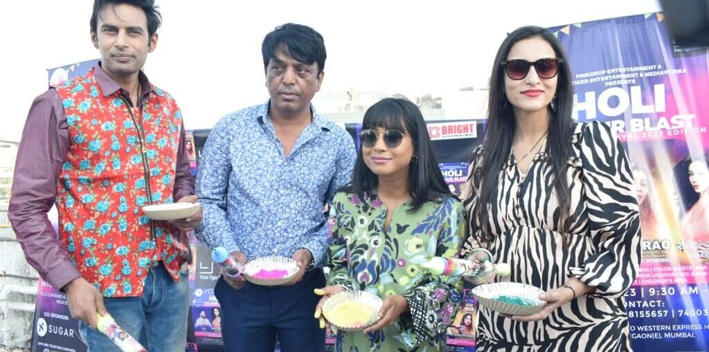 Shilpa Rao performing in Mumbai's biggest Holi Bash at NESCO